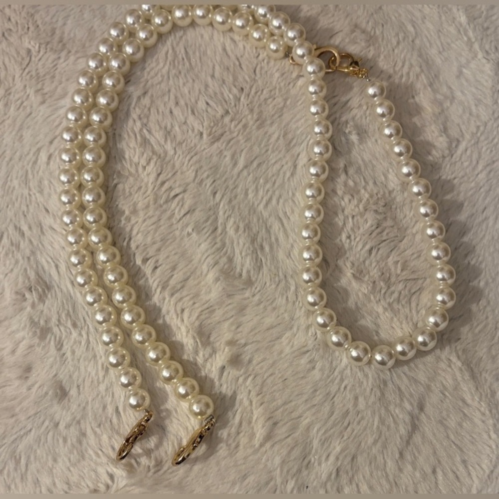 Elegant Pearl Crossbody Strap with Gold Hardware NRW